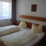 Gastehaus Treichl Πανσιόν Fügen