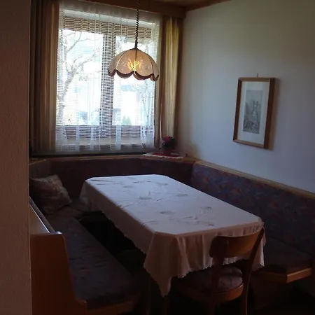 Gastehaus Treichl 3* 菲根