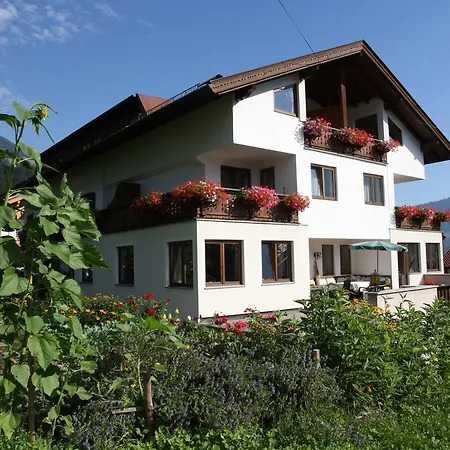 Gastehaus Treichl 招待所